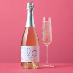 Sweetheart Cupcake 6-Pack & Rosé + Moscato Gift Set -Hickory Farms Elegant Shop 036221 alt pink