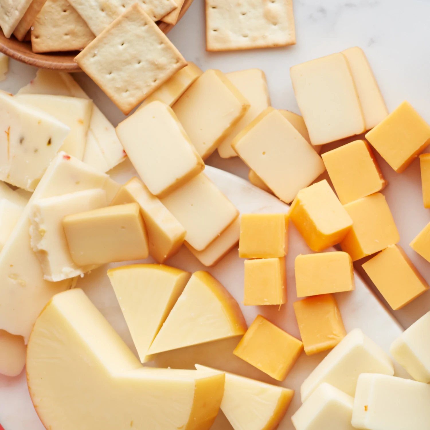 Cheese Favorites Gift Box 4 Cheese Favorites Gift Box - Image 2