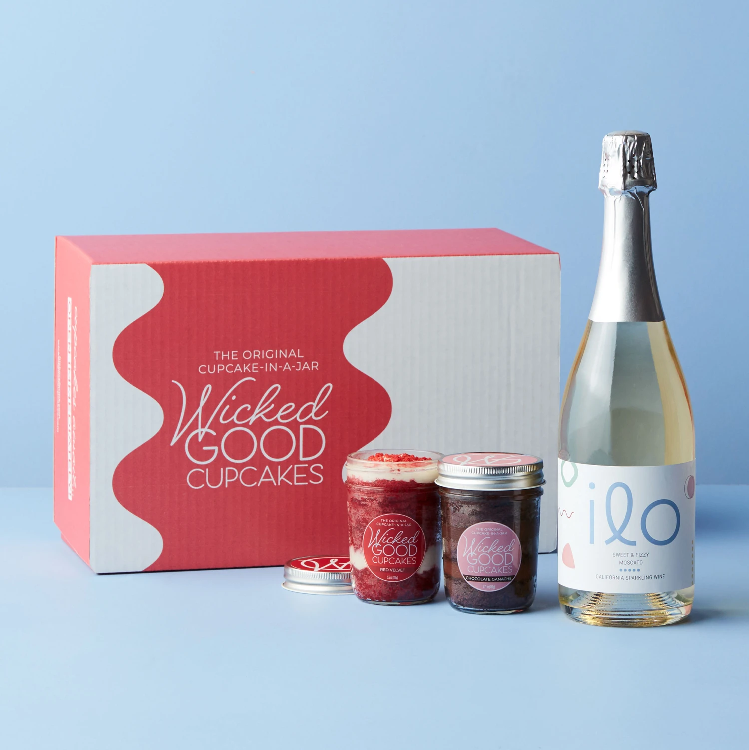 Cupcake 2-Pack & Moscato Gift Set 5 Cupcake 2-Pack & Moscato Gift Set - Image 3
