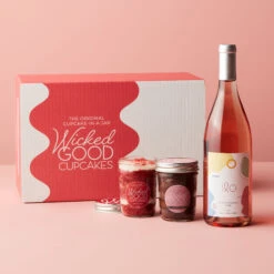 Cupcake 2-Pack & Rosé Gift Set -Hickory Farms Elegant Shop cupcake 2 pack rose gift set 003520 2 2
