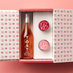 Cupcakes & Tost Non-Alcoholic Rosé Gift Set -Hickory Farms Elegant Shop cupcakes tost rose gift set 003723 3 1