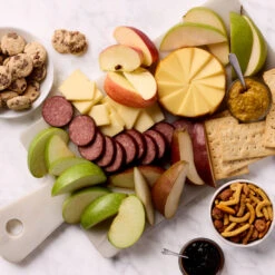 Deluxe Fruit & Snack Gift Basket -Hickory Farms Elegant Shop deluxe fruit snack gift basket 006965 2