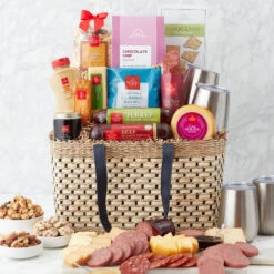 Deluxe Gourmet Picnic Gift Basket