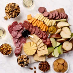 Hickory Farms Elegant Shop -Hickory Farms Elegant Shop grand fruit wine basket 006966 2 3