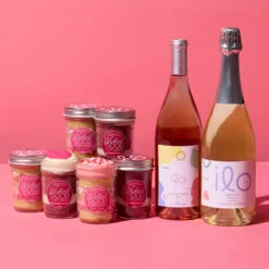 Sweetheart Cupcake 6-Pack & Rosé + Moscato Gift Set